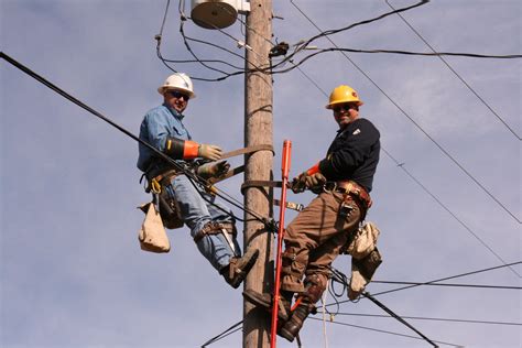 lineman electrician.